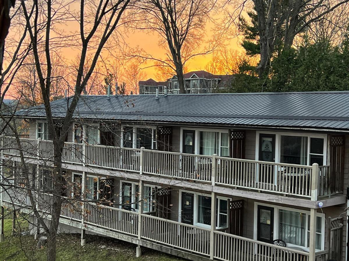 Inn At The Falls Брейсбридж Екстериор снимка